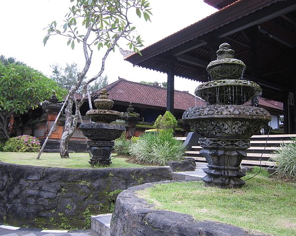 Inside Tanah Lot.